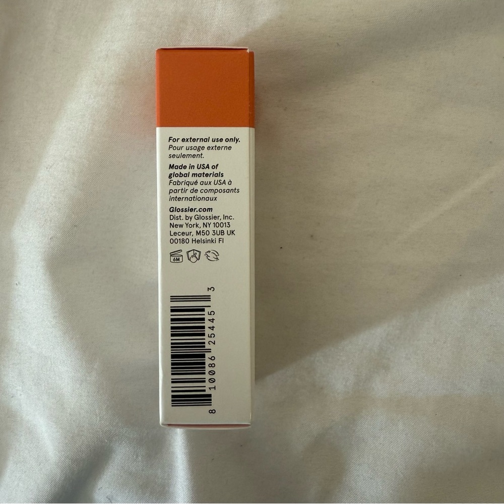 GLOSSIER CLOUDPAINT - Picture 3 of 6